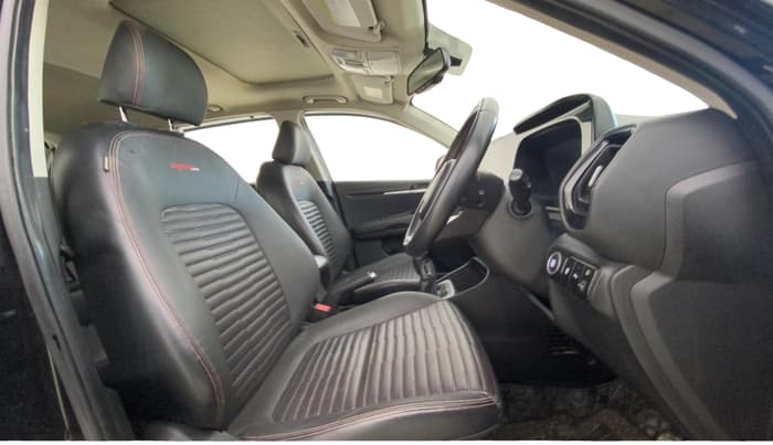 2022 KIA SONET GTX PLUS 1.0 IMT, Petrol, Manual, 72,064 km, Right Side Front Door Cabin