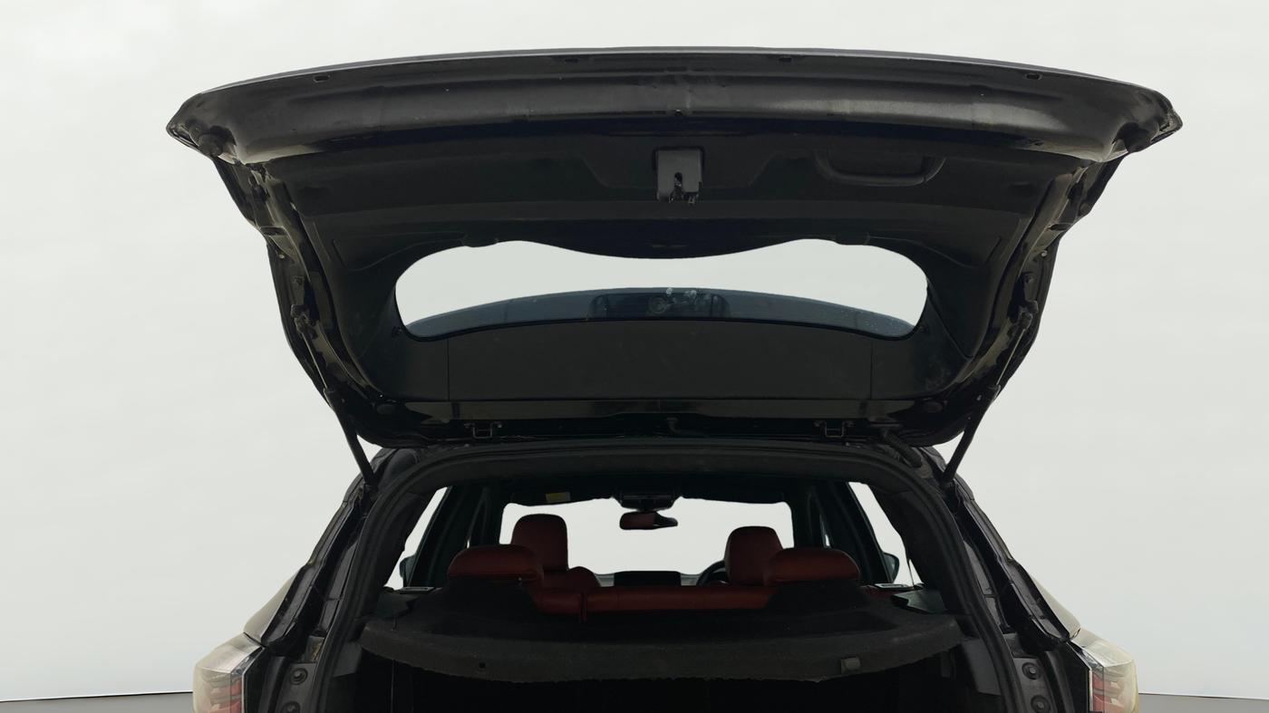 2023 Tata Harrier XZA + O 2.0L RED DARK EDITION 5 STR, Diesel, Automatic, 92,195 km, Boot Door Open