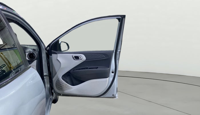 2021 Hyundai GRAND I10 NIOS SPORTZ AMT 1.2 KAPPA VTVT, Petrol, Automatic, 53,321 km, RHS Front Door