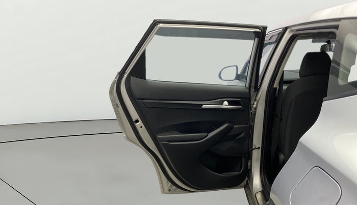 2022 KIA SELTOS HTE 1.5 DIESEL, Diesel, Manual, 1,01,799 km, LHS Rear Door