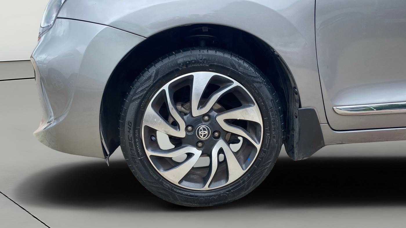 2019 Toyota Glanza V CVT, Petrol, Automatic, 25,218 km, Left Front Wheel