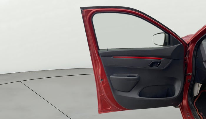 2016 Renault Kwid RXT 1.0 AMT, Petrol, Automatic, 42,109 km, LHS Front Door