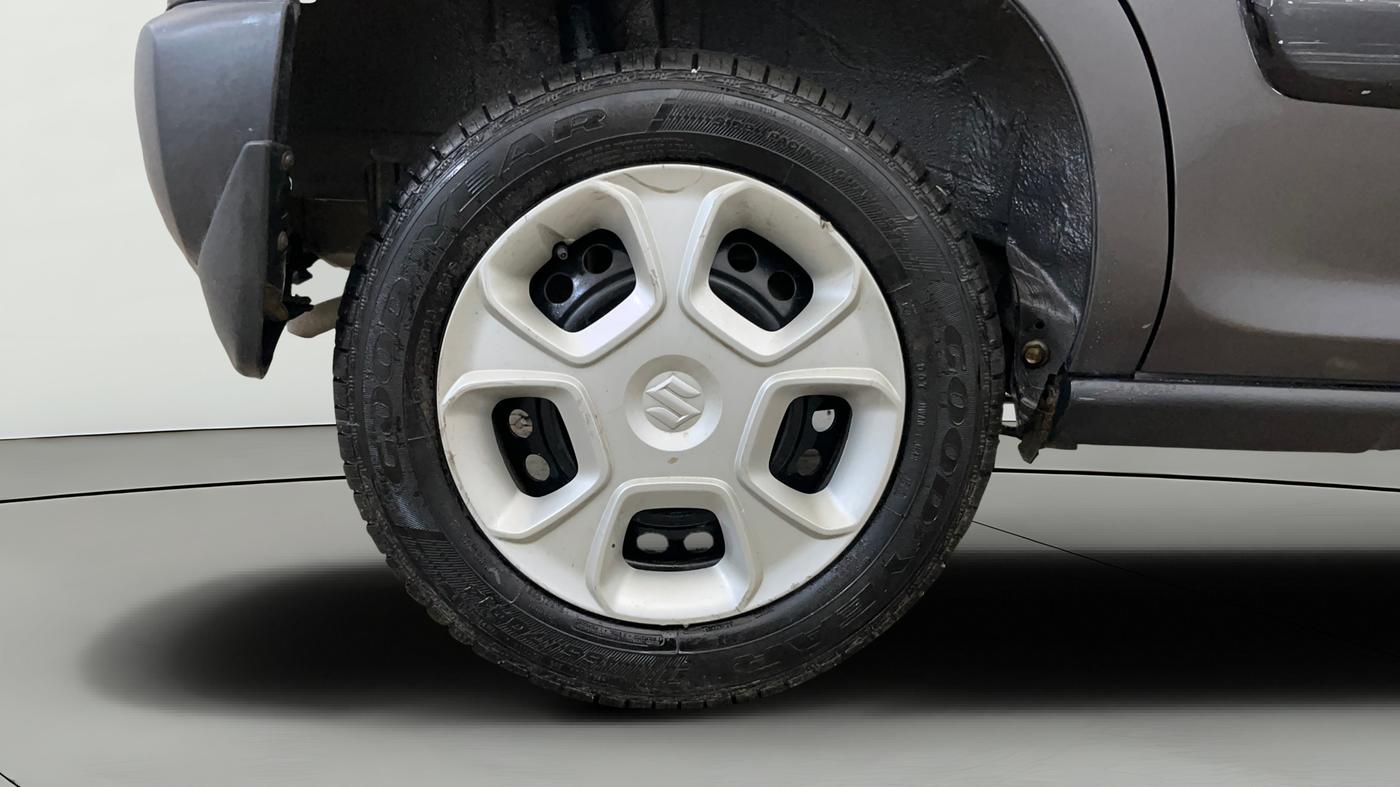 2020 Maruti S PRESSO VXI AMT, Petrol, Automatic, 24,277 km, Right Rear Wheel