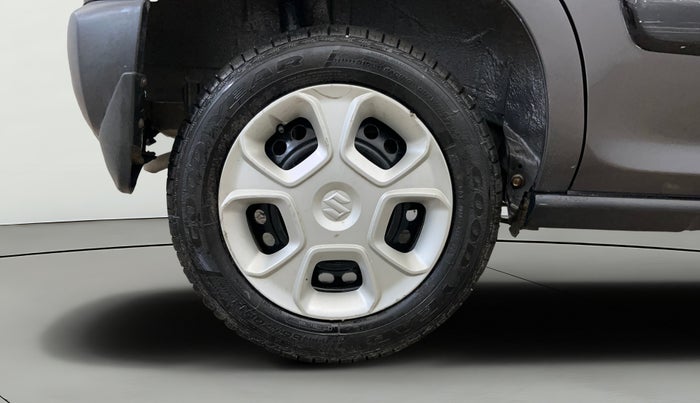 2020 Maruti S PRESSO VXI AMT, Petrol, Automatic, 24,199 km, Right Rear Wheel