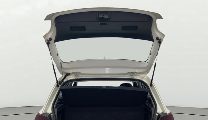 2019 Volkswagen Polo COMFORTLINE 1.0L MPI, Petrol, Manual, 70,587 km, Boot Door Open