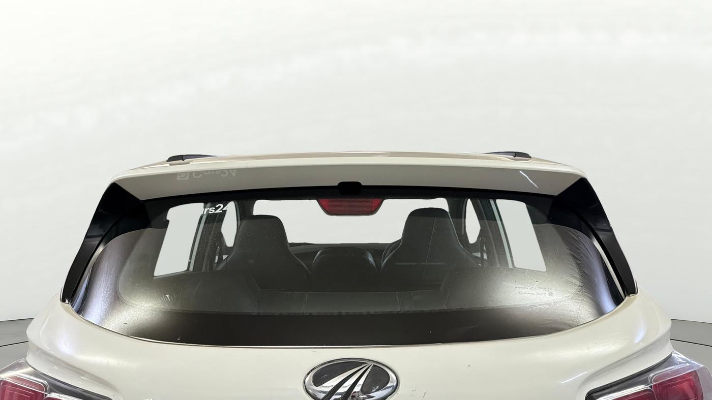 2019 Mahindra KUV 100 NXT K4+ P 6 STR, Petrol, Manual, 47,786 km, Rear Windshield