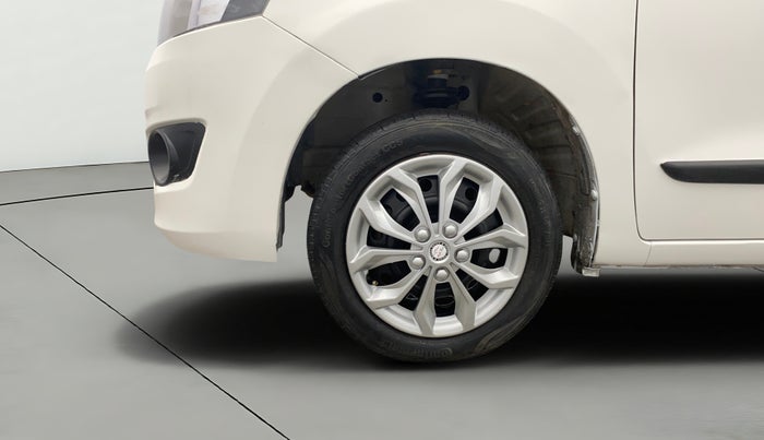 2015 Maruti Wagon R 1.0 VXI, Petrol, Manual, 63,975 km, Left Front Wheel
