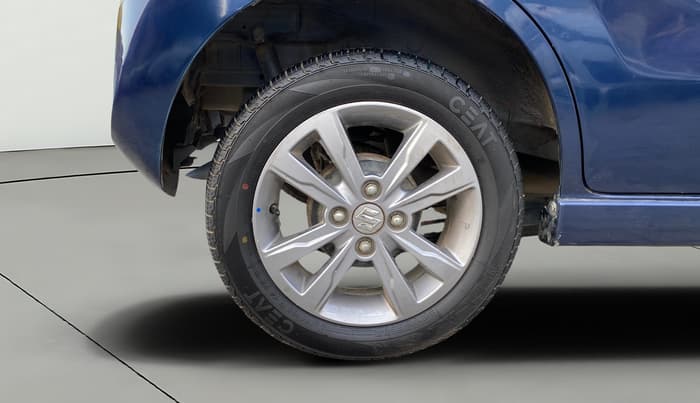 2017 Maruti Wagon R 1.0 VXI + (O) AMT, Petrol, Automatic, 76,405 km, Right Rear Wheel