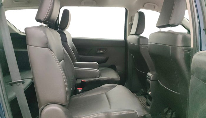 2022 Maruti XL6 ALPHA AT, Petrol, Automatic, 58,301 km, Right Side Rear Door Cabin