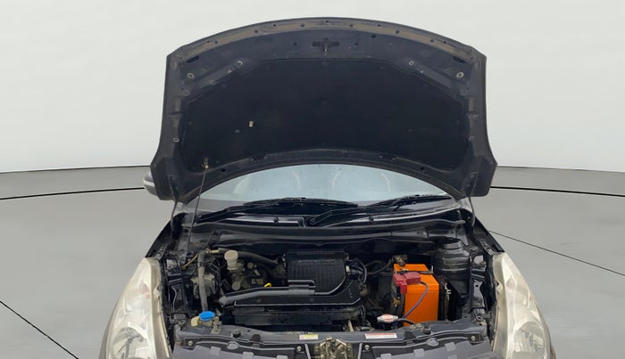 2017 Maruti Swift ZXI, Petrol, Manual, 1,32,487 km, Open Bonet