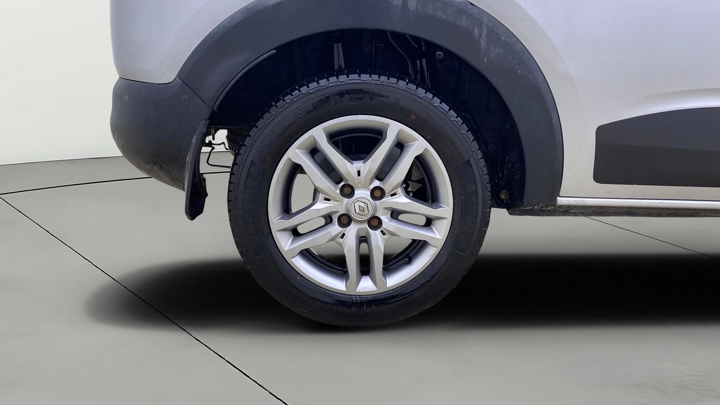 2020 Renault TRIBER RXZ, CNG, Manual, 58,376 km, Right Rear Wheel
