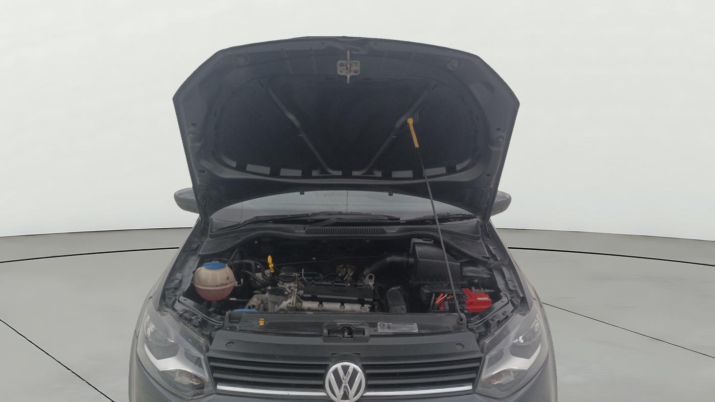 2017 Volkswagen Polo HIGHLINE1.2L, Petrol, Manual, 60,595 km, Open Bonet