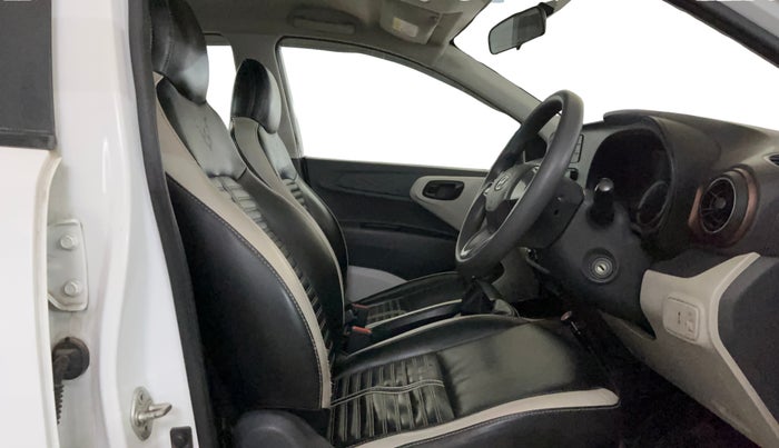 2022 Hyundai AURA S 1.2 CNG, CNG, Manual, 87,289 km, Right Side Front Door Cabin