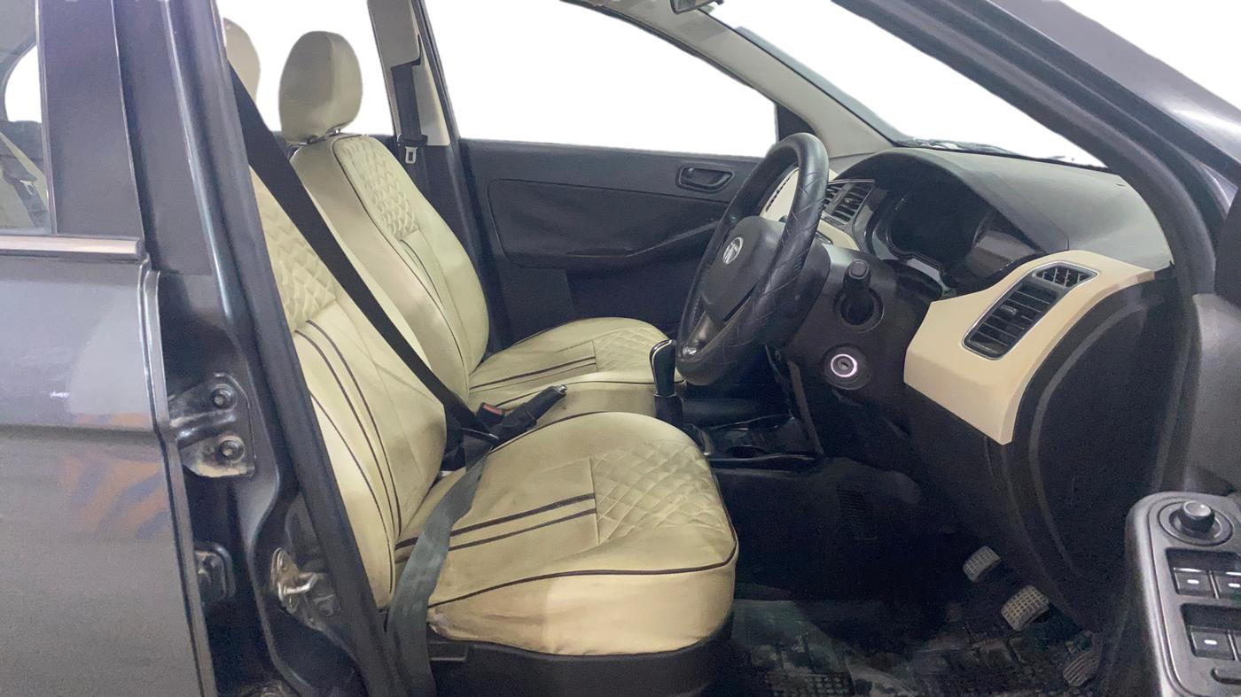 2016 Tata Zest XM PETROL, Petrol, Manual, 36,150 km, Right Side Front Door Cabin