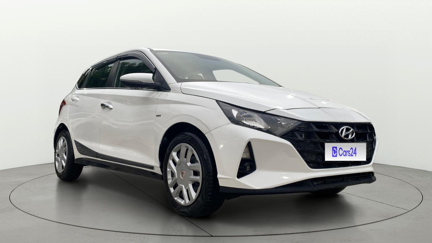 2021 Hyundai NEW I20 SPORTZ 1.2 AT, Petrol, Automatic, 41,775 km, Right Front Diagonal