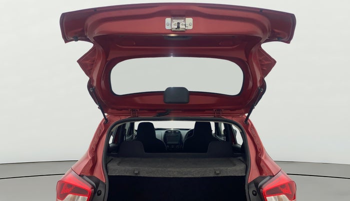 2017 Renault Kwid 1.0 RXT 02 Anniversary Edition, Petrol, Manual, 16,853 km, Boot Door Open