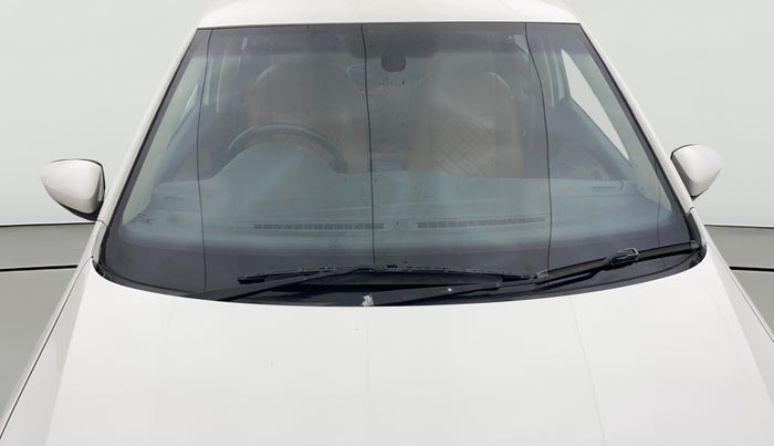 2016 Volkswagen Ameo HIGHLINE1.5L, Diesel, Manual, 1,12,892 km, Front Windshield