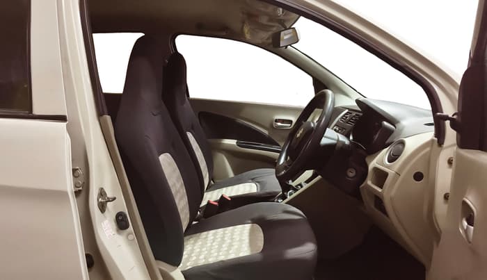2015 Maruti Celerio VXI CNG, CNG, Manual, 1,29,816 km, Right Side Front Door Cabin