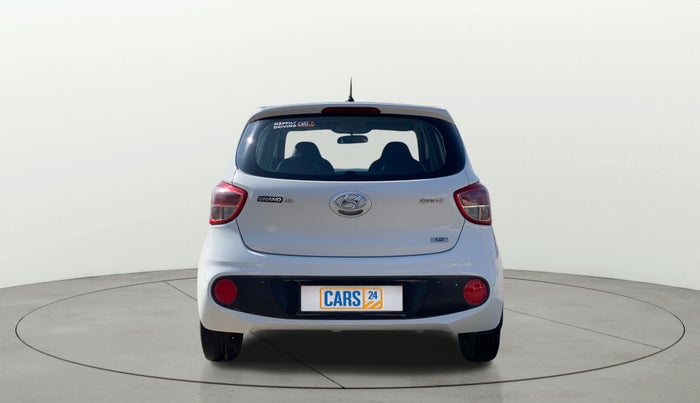 2017 Hyundai Grand i10 SPORTZ 1.2 KAPPA VTVT, Petrol, Manual, 80,359 km, Back/Rear