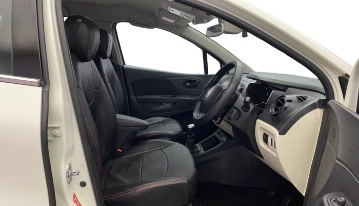 2019 Renault Captur RXE DIESEL, Diesel, Manual, 1,34,891 km, Right Side Front Door Cabin