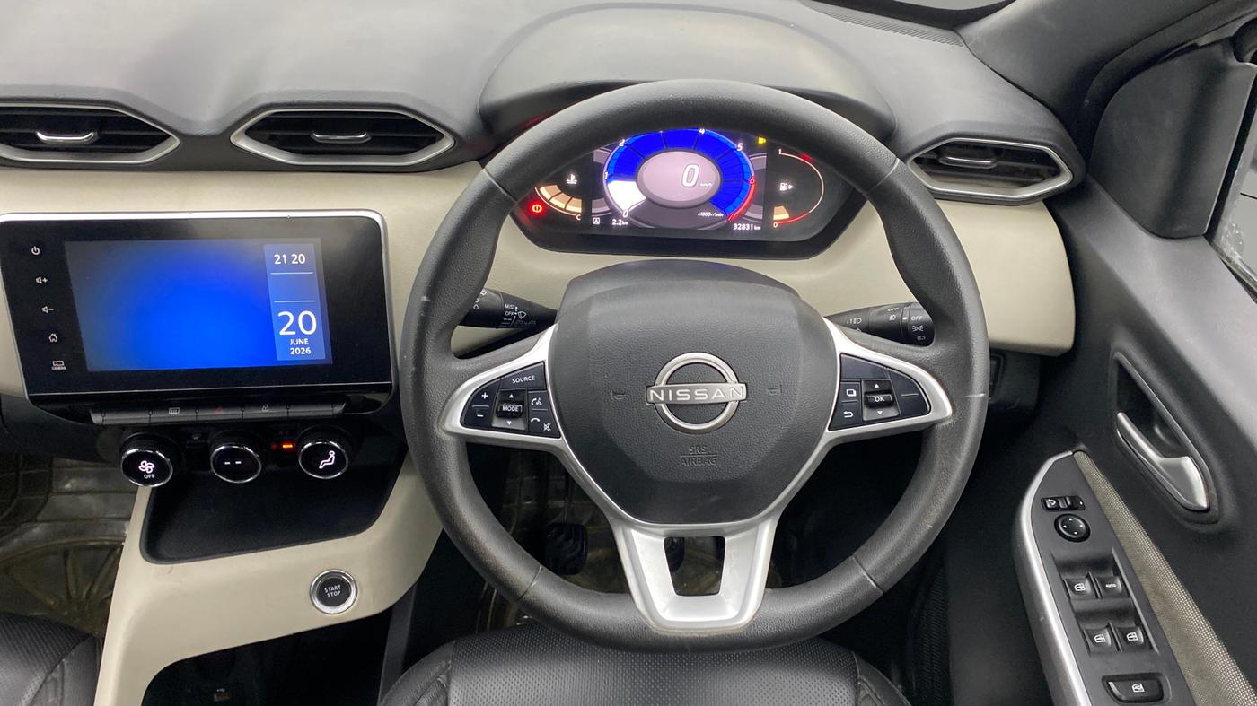 2022 Nissan MAGNITE XV DUAL TONE, Petrol, Manual, 32,825 km, Steering Wheel Close Up