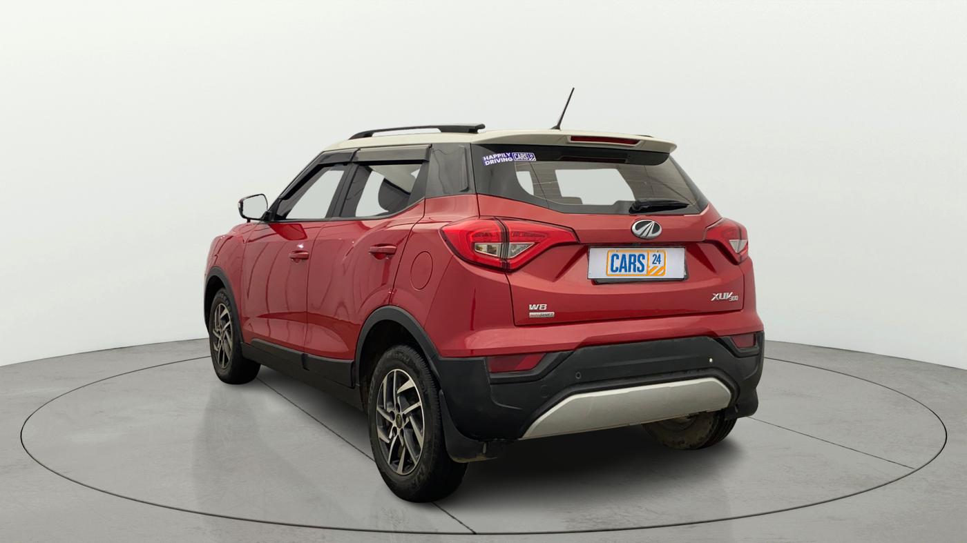 2022 Mahindra XUV300 W8 (O) 1.2 PETROL AMT DUAL TONE, Petrol, Automatic, 29,845 km, Left Back Diagonal