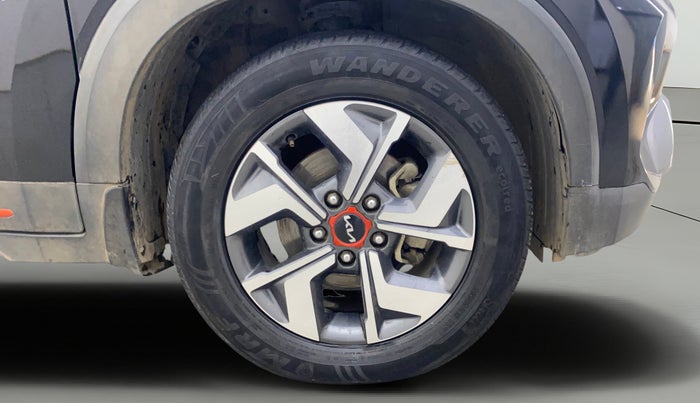 2021 KIA SONET HTX ANNIVERSARY EDITION 1.5 AT, Diesel, Automatic, 55,456 km, Right Front Wheel