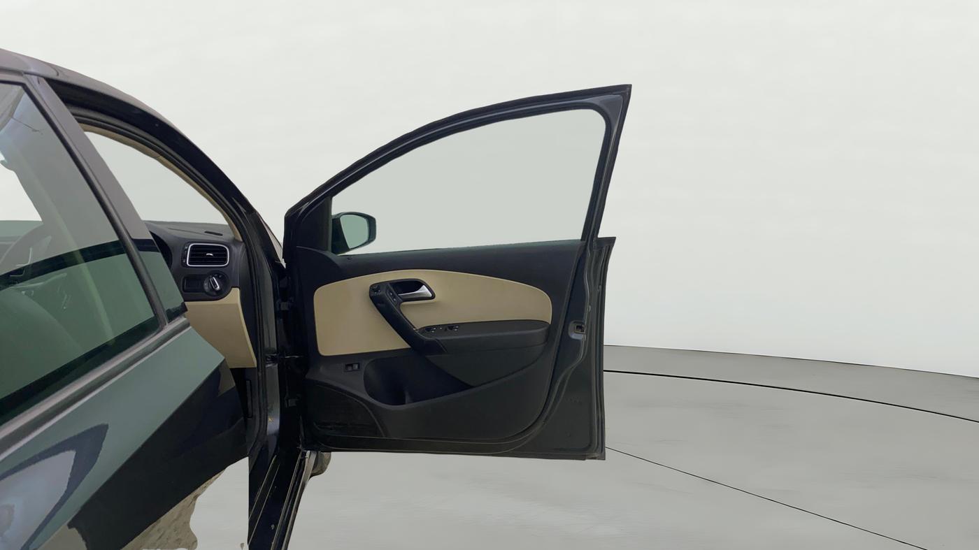 2022 Volkswagen Vento HIGHLINE PLUS 1.0L TSI AT, Petrol, Automatic, 79,093 km, RHS Front Door