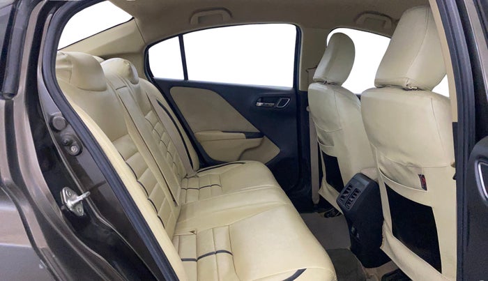 2018 Honda City 1.5L I-VTEC V MT, Petrol, Manual, 72,009 km, Right Side Rear Door Cabin