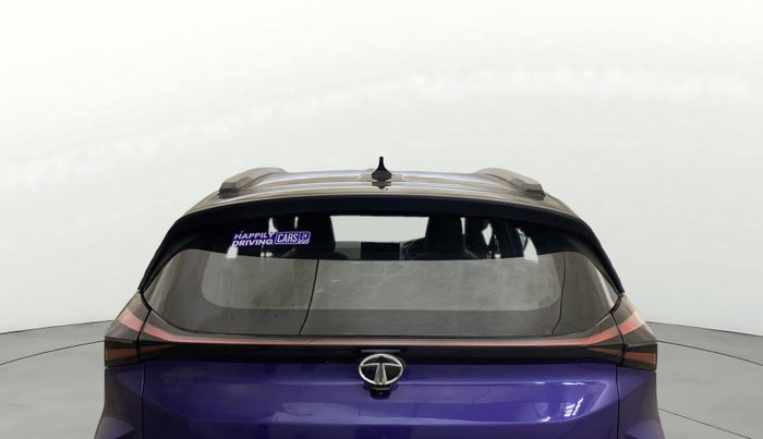 2023 Tata NEXON FEARLESS + SUNROOF DCA DUAL TONE 1.2 PETROL, Petrol, Automatic, 33,711 km, Rear Windshield