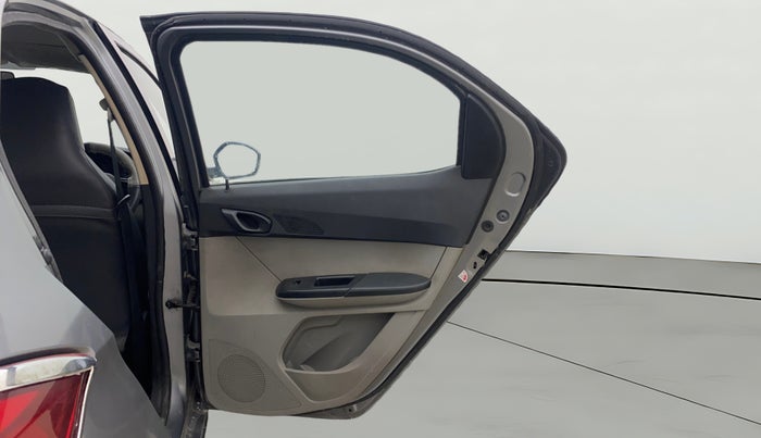 2018 Tata Tiago XM PETROL, Petrol, Manual, 1,21,475 km, RHS Rear Door