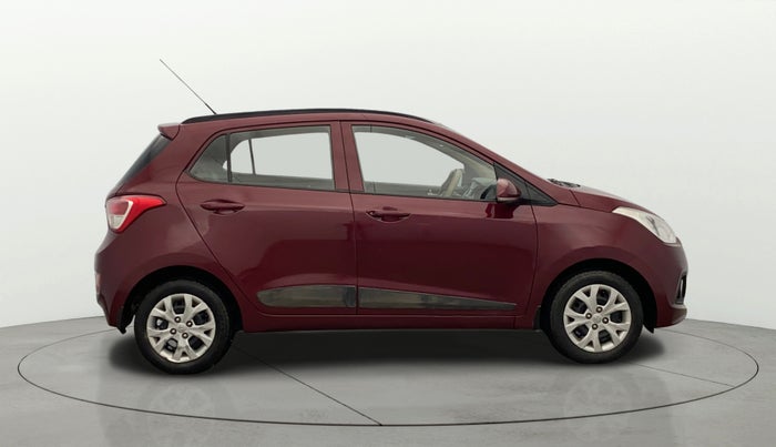 2016 Hyundai Grand i10 SPORTZ 1.2 KAPPA VTVT, Petrol, Manual, 24,027 km, Right Side View