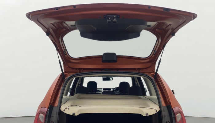 2017 Renault Duster RXS CVT, Petrol, Automatic, 50,487 km, Boot Door Open