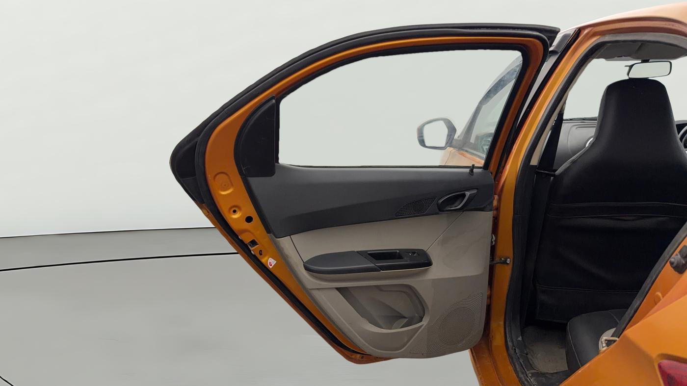 2016 Tata Tiago XT PETROL, Petrol, Manual, 58,676 km, LHS Rear Door