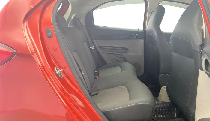 2018 Tata Tiago XT PETROL, Petrol, Manual, 62,559 km, Right Side Rear Door Cabin