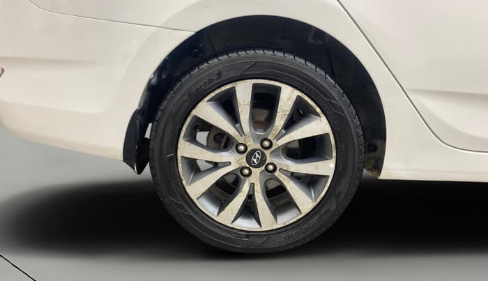 2014 Hyundai Verna FLUIDIC 1.4 VTVT CX, Petrol, Manual, 85,469 km, Right Rear Wheel