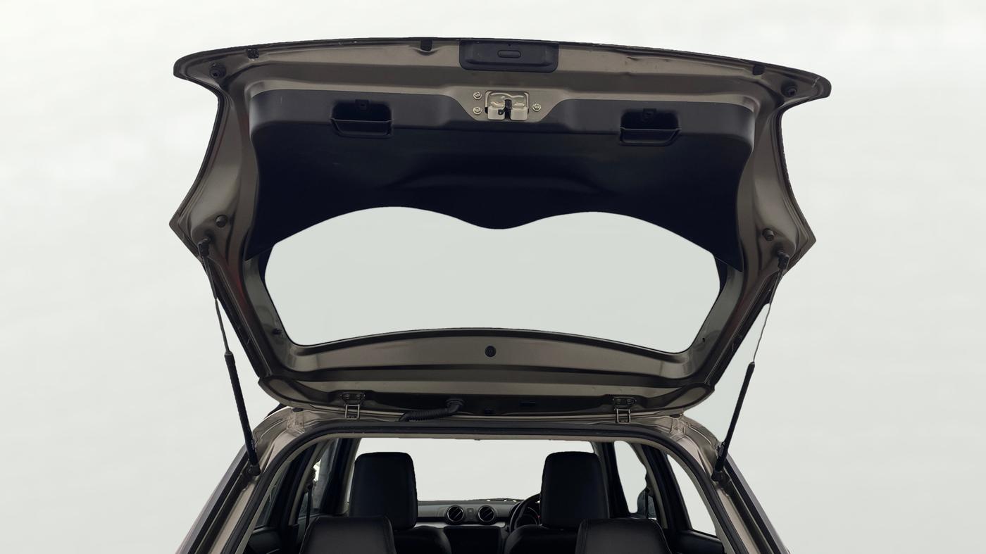 2021 Maruti Swift VXI, Petrol, Manual, 60,180 km, Boot Door Open