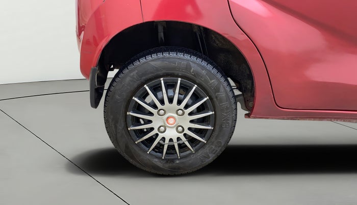 2017 Datsun Redi Go T (O), Petrol, Manual, 35,209 km, Right Rear Wheel