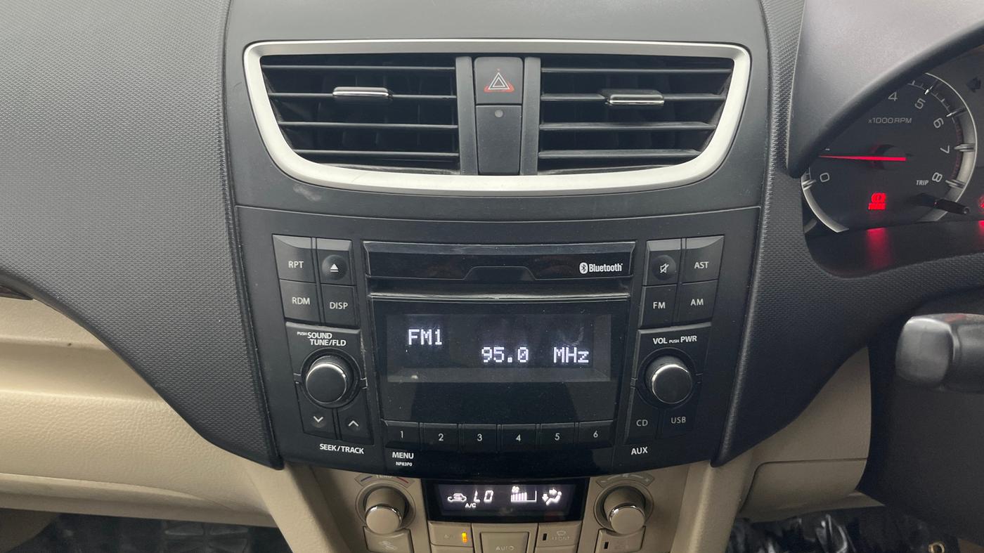 2015 Maruti Swift Dzire ZXI, Petrol, Manual, 1,02,017 km, Air Conditioner