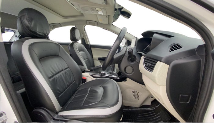 2022 Tata NEXON XZA PLUS (HS) PETROL, Petrol, Automatic, 33,373 km, Right Side Front Door Cabin