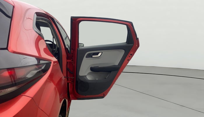 2021 Tata ALTROZ XZ PETROL, Petrol, Manual, 44,200 km, RHS Rear Door