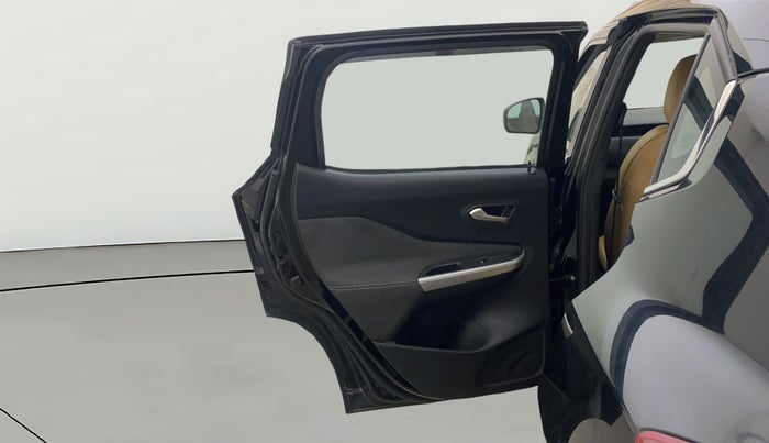 2022 Nissan MAGNITE XV PREMIUM TURBO CVT, Petrol, Automatic, 17,630 km, LHS Rear Door