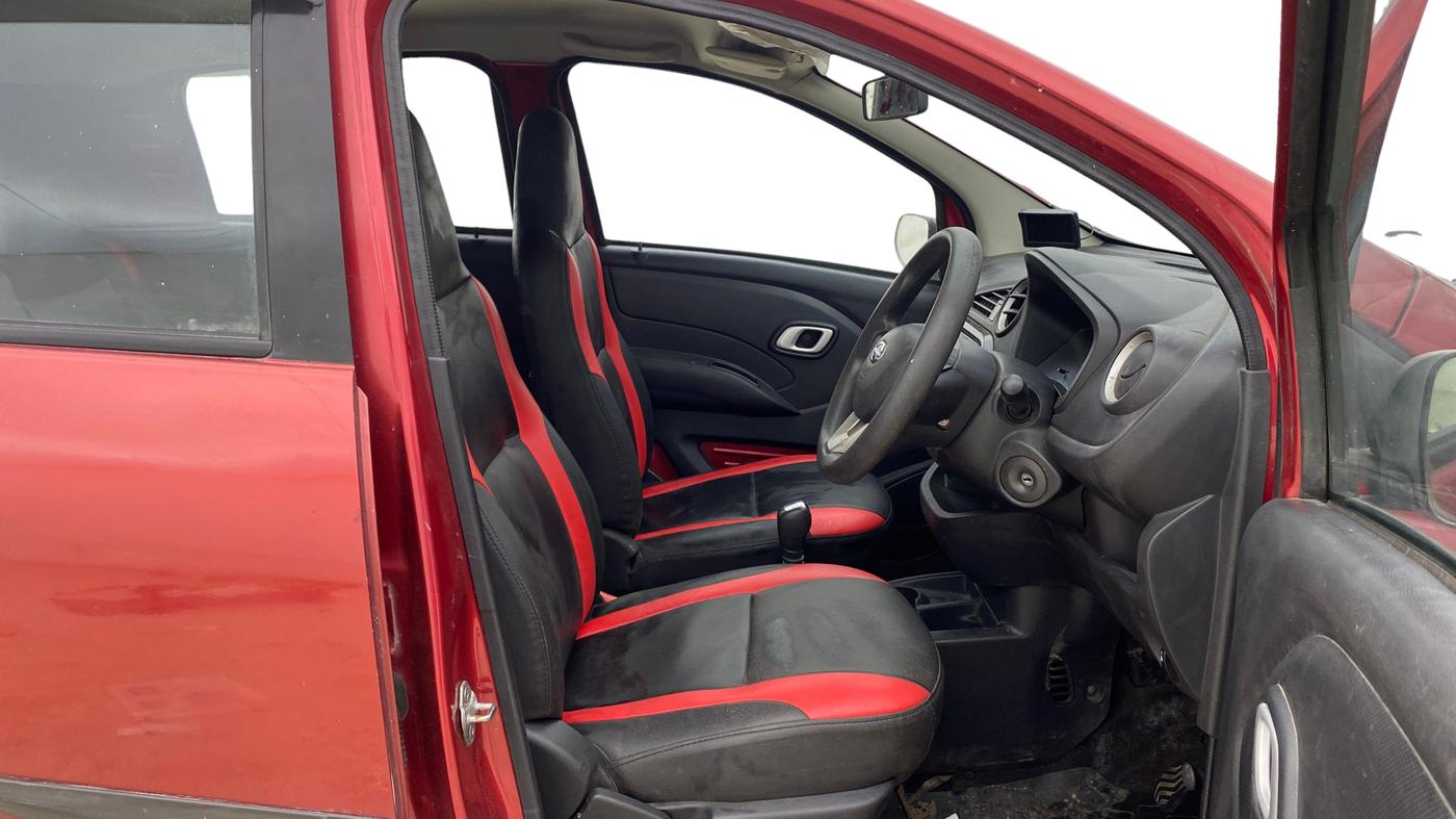 2019 Datsun Redi Go S 1.0 AMT, Petrol, Automatic, 37,995 km, Right Side Front Door Cabin