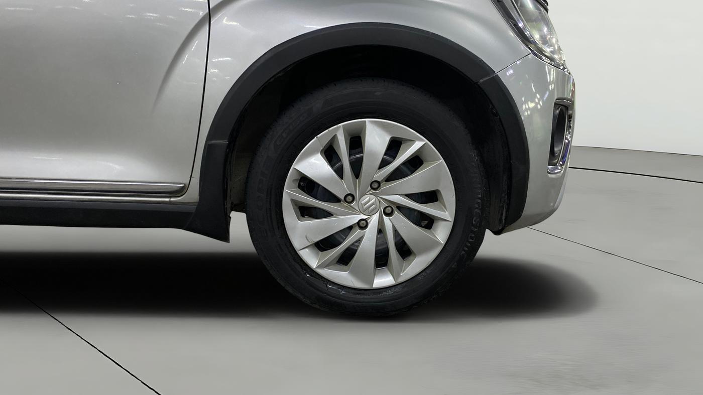 2022 Maruti IGNIS ZETA 1.2 AMT, Petrol, Automatic, 81,852 km, Right Front Wheel