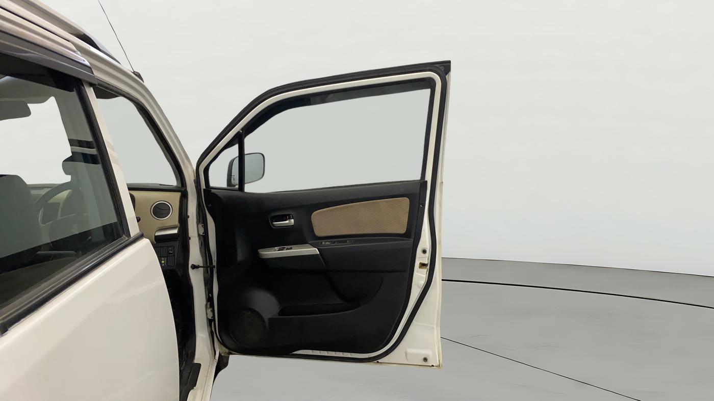 2018 Maruti Wagon R 1.0 LXI CNG, CNG, Manual, 50,979 km, RHS Front Door