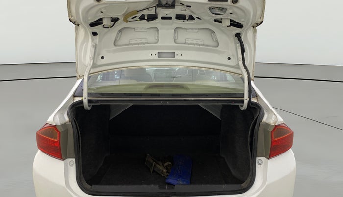 2016 Honda City 1.5L I-VTEC SV, Petrol, Manual, 99,864 km, Boot Open Zoomed View