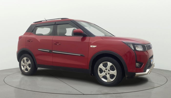 2021 Mahindra XUV300 W6 1.2 PETROL AMT, Petrol, Automatic, 59,831 km, Right Front Diagonal