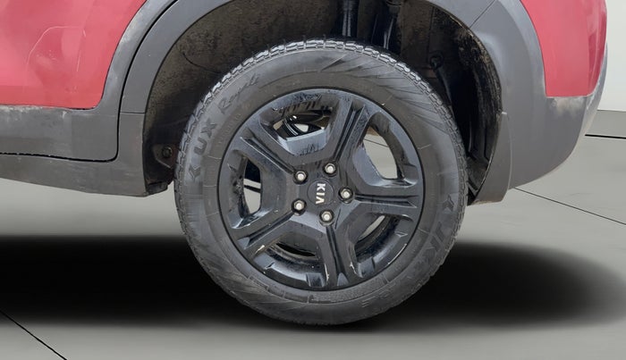 2020 KIA SONET HTK PLUS 1.5, Diesel, Manual, 84,828 km, Left Rear Wheel