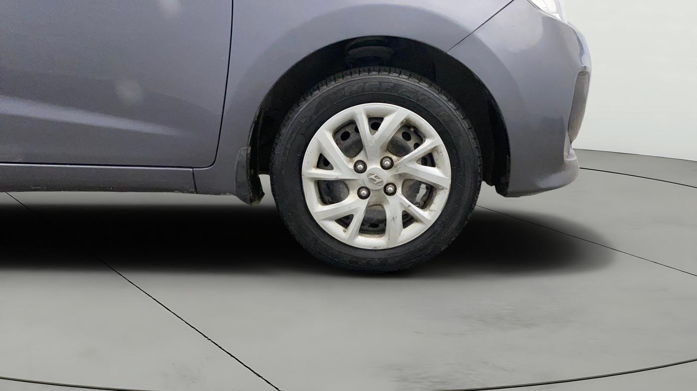 2018 Hyundai Grand i10 MAGNA 1.2 KAPPA VTVT, CNG, Manual, 63,584 km, Right Front Wheel