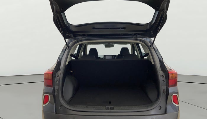 2023 KIA SELTOS  HTK 1.5 PETROL MT, Petrol, Manual, 14,966 km, Boot Open Zoomed View